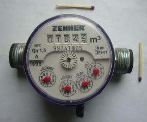 Квартирный счетчик холодной воды (водомер) фирмы Zenner