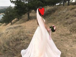 Продам шикарное свадебное платье Gabbiano