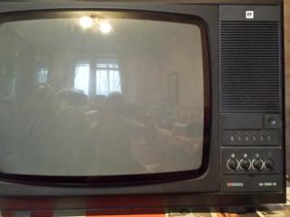 Продается цветной телевизор Рубин. Советский.