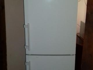 Продам Холодильник Liebherr
