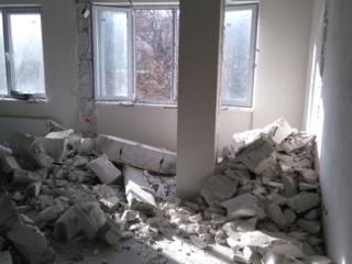Подготовка квартир домов к ремонту очистка стен, демонтаж стен