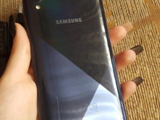 Продается Samsung Galaxy A30