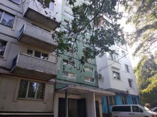 Se vinde apartament cu 3 odai in sectorul Buiucani, str. Liviu ...