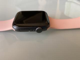 Apple Watch 6 - 44мм