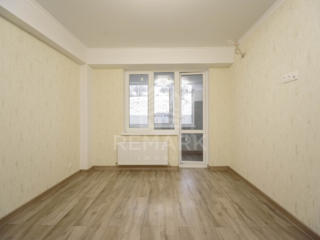 Se vinde apartament cu 2 camere, pe str. Mircea cel Bătrân. Compania .