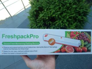 Вакууматор автоматический, вакуумный упаковщик. Новый с магазина.