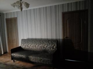 Сдам небольшую 3-комн. 2/5. Сегедская. 45/31/6. Бойлер, стиральная ма