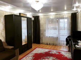 Сдам 2-х комнатную квартиру на Куйбышева/ Центр