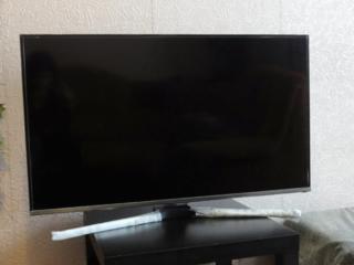 Продам на запчасти телевизор Samsung UE40J5100AW