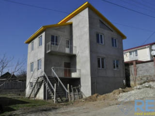 Продам 3х этажный дом в Терновке
