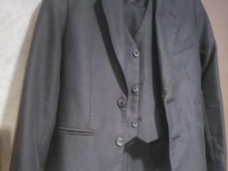 Продам школьный костю на мальчика 7-10 лет б/у в отличном состоянии.