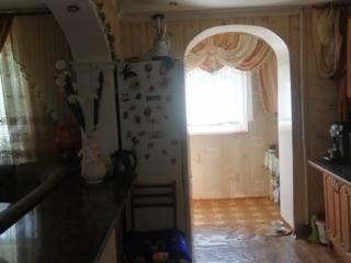 Продаётся отличная 4-комнатная квартира.