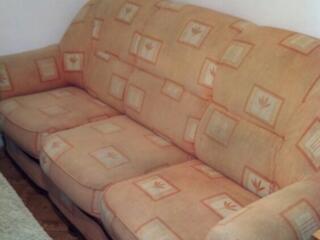 Продам или обменяю диван нераскладной в хорошем состоянии