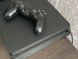 PlayStation 4 slim, игры и аккаунт