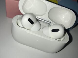 Продам копию Apple AirPods Pro / Новые / Правый наушник звучит тише