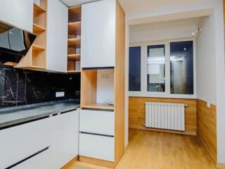 Spre vânzare apartament superb cu 1 camera + living, amplasat în ...
