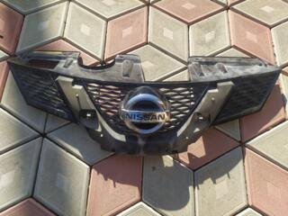 Решетка Nissan Rogue 2015