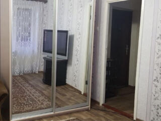 Сдам 1-комнатную квартиру на Щорса/ Приватбанк
