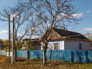 Se vinde terenul cu 2 case, s. Hlinaia r. Slobozia reg. Transnistreană