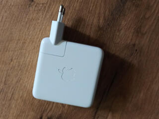 Оригинал Блок питания iPower для Apple MacBook Pro USB-C 61Вт 500 руб.