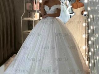 Невенчаное, шикарное свадебное платье