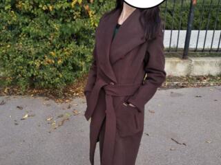 Платья, футболки, пальто, куртка. Цены снижены