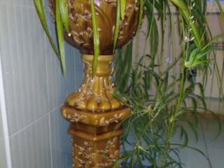 Продам напольную керамическую вазу