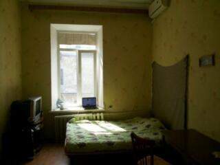 Одна комната в коммуне на пересечении улиц Пастера и Ольгиевской 4 ...