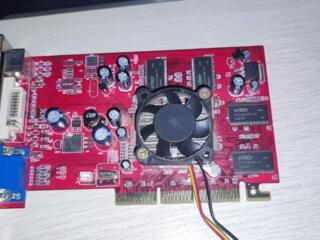 ATI Radeon 9600 PRO СРОЧНАЯ ПРОДАЖА