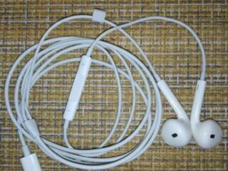 Продам наушники Apple EarPods Original