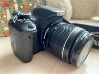 Продам фотоаппарат Canon 600D