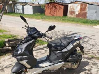 Cкутер Leader 125