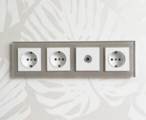 Электрика.. розетка люстра выключатель и т д