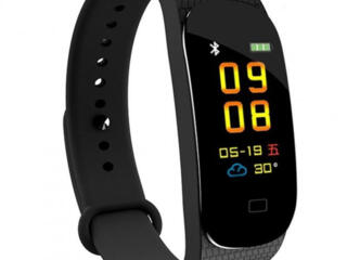 C8 - стильный и компактный фитнес-трекер