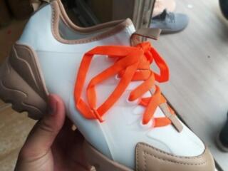 Новые кроссовки