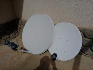 Продаются 2 спутниковые антенны и декодер к ней