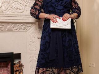 Продам платье новое