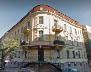 Сдам помещение в центре Одессы, улица Гоголя угол Сабанеевого моста. .
