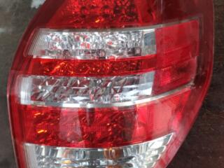 Задний фонарь Toyota rav 4.