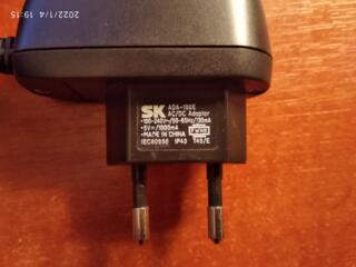 Компьютерные и аудиокабели.