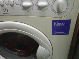Продам стиральную машину б/у 100 €