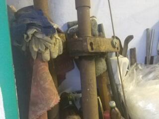 ЖЕЛЕЗНЫЕ БОЛВАНКИ, КРУГЛЯК, ШВЕЛЛЕРА, листы железные и т. д. Недорого.