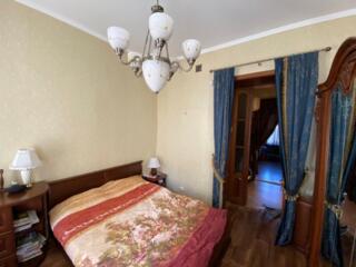 Тираспольская: продам красивую квартиру в великолепном доме в центре!