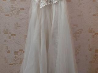 Продам свадебное платье 2500 рублей