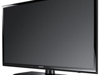 LED телевизор SAMSUNG UE39EH5003WXUA в отличном состоянии.