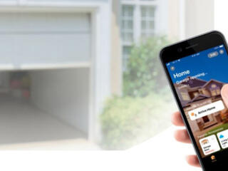 Контроллер гаражных ворот Insignia Wi-Fi Garage Door Controller