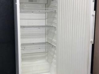 Продам производственный холодильник