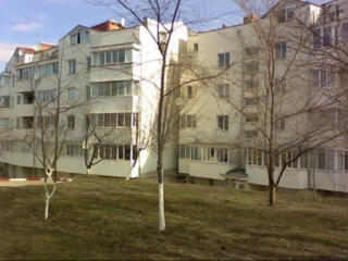 Apartament 68 mp - str. Liviu Deleanu