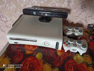 Xbox 360 два оригинальных геймпада кинект и диски с играми