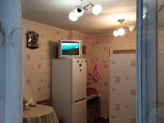 2 комнаты в общежитии на Кировском, 3/5, не угловые, с балконами